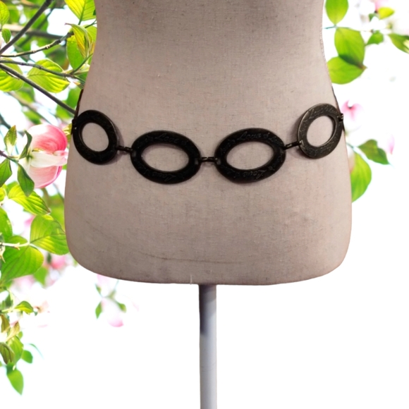 Love Belt With Bronze Metal Color Open Oval Loops/Chain & Clasp Closure - Picture 4 of 6